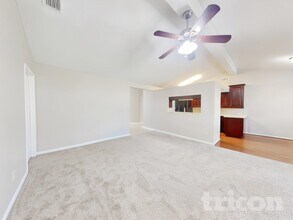 4399 Princess Labeth Ct W in Jacksonville, FL - Building Photo - Building Photo