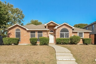 2310 Summit Dr in McKinney, TX - Building Photo
