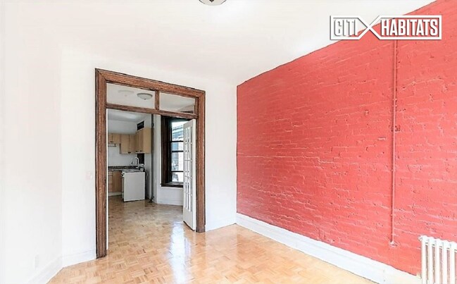 217 E 83rd St-Unit -4B in New York, NY - Building Photo - Building Photo