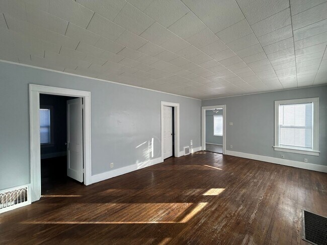 1829 Frances Ave in Elkhart, IN - Building Photo - Building Photo