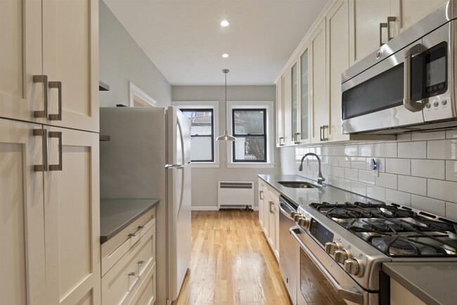 7427 JFK Blvd E in North Bergen, NJ - Building Photo - Building Photo