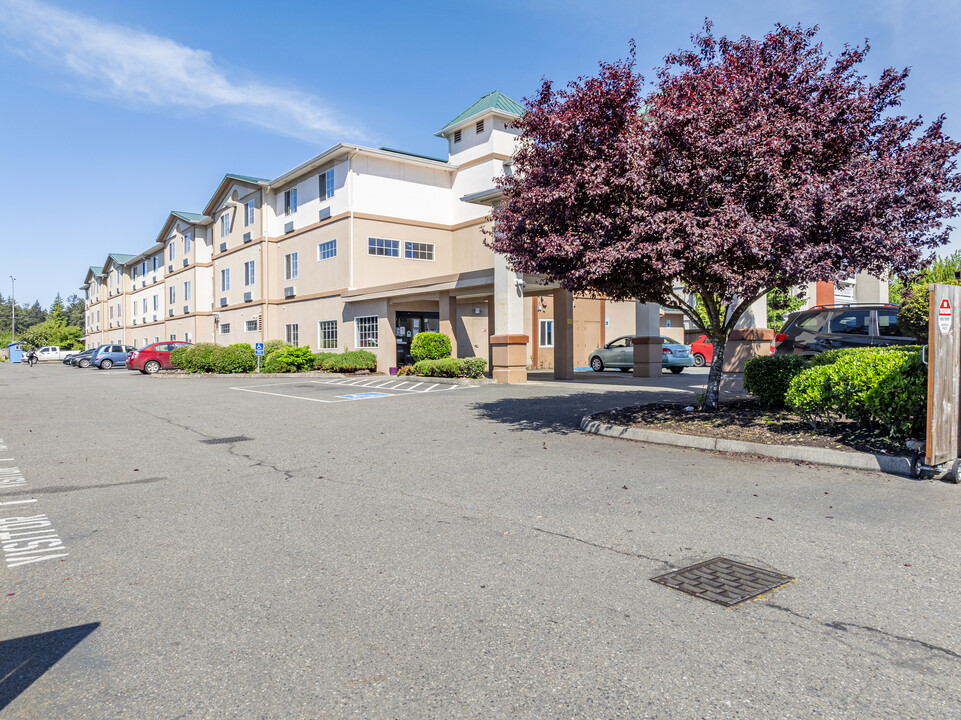 Aspen Court in Tacoma, WA - Building Photo