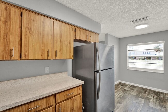 950 Smith St in Orange City, FL - Building Photo - Building Photo