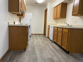 517 Trail Side Dr, Unit 517 in Deforest, WI - Building Photo - Building Photo