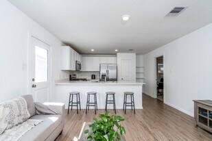 18582 Cepagatti Dr in New Caney, TX - Building Photo