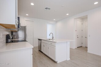 24242 W Watkins St in Buckeye, AZ - Building Photo - Building Photo