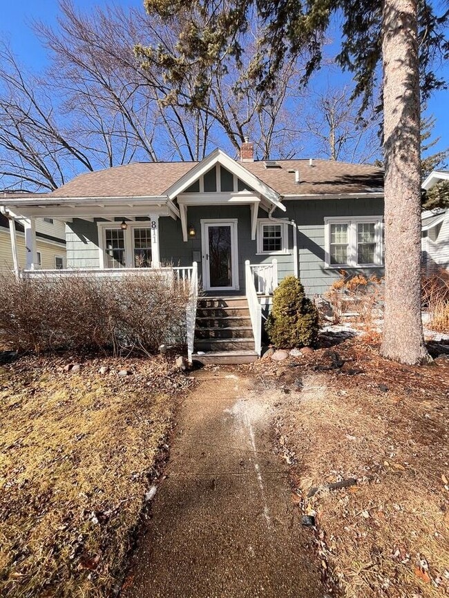 property at 811 Hilldale Dr