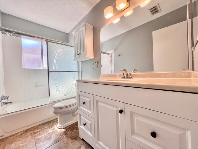 19319 Cypress Bay Dr