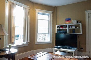 142 Calumet St, Unit 2 in Boston, MA - Building Photo