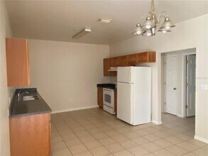1573 NW 29 Rd in Gainesville, FL - Building Photo - Building Photo