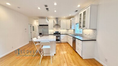 366 51st St in Oakland, CA - Building Photo - Building Photo