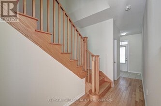 15 Amos Ave in Brantford, ON - Building Photo - Building Photo