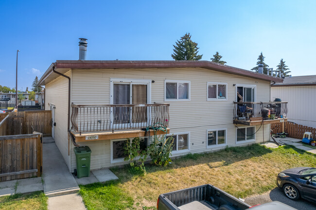 1411 43 St SE in Calgary, AB - Building Photo - Primary Photo