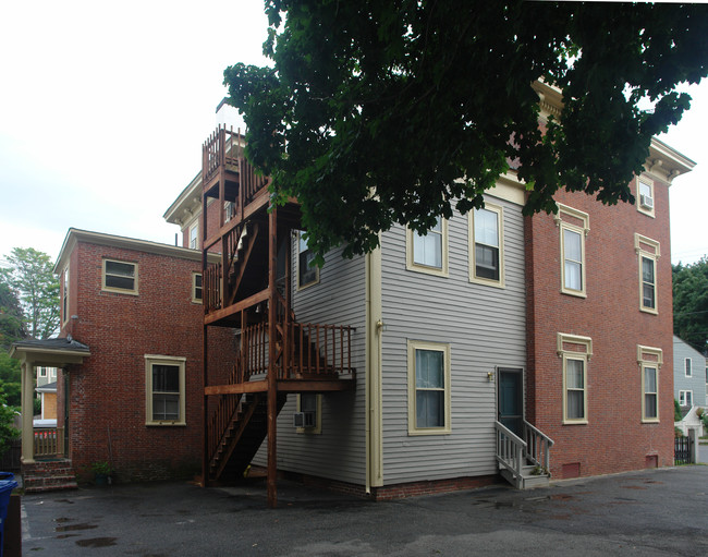 10 Washington St in Newburyport, MA - Building Photo - Building Photo