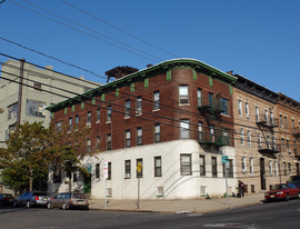 46 Broadway in Jersey City, NJ - Building Photo