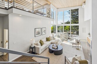 2861 Chelsea Dr in Oakland, CA - Building Photo - Building Photo