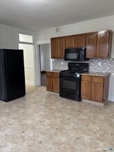 18 Carmody St in New Britain, CT - Building Photo - Building Photo