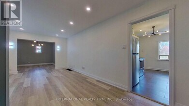 85 Churchill Ave in Toronto, ON - Building Photo - Building Photo
