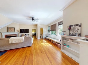 283 State St, Unit 1 in Albany, NY - Building Photo - Building Photo
