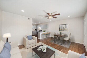 6403 Sloan St-Unit -16 in Houston, TX - Building Photo - Building Photo