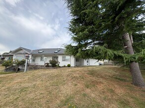 1714 Bakerview Ct in Anacortes, WA - Building Photo - Building Photo