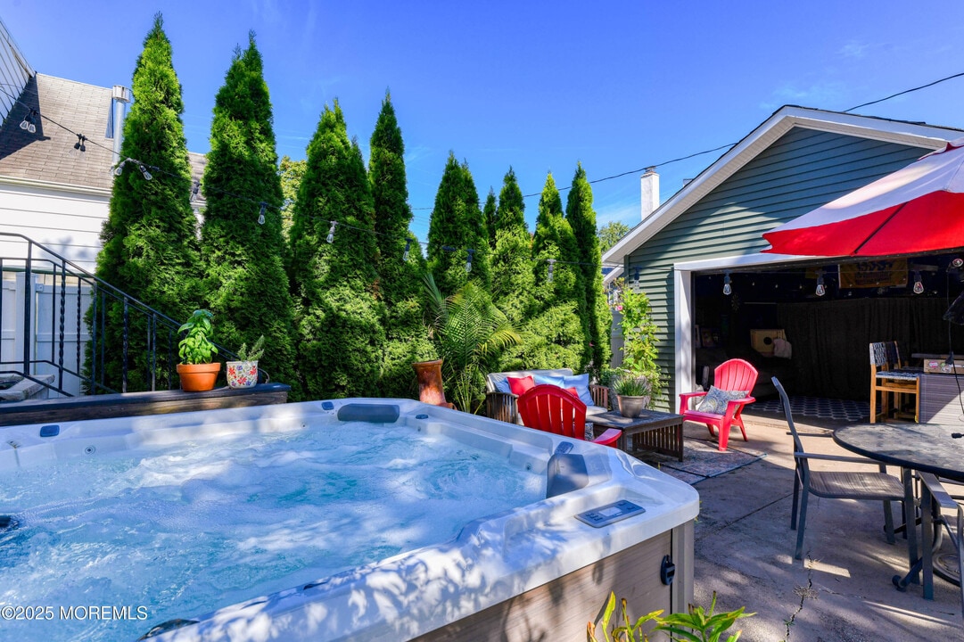 1605 Sunset Ave in Ocean Township, NJ - Building Photo