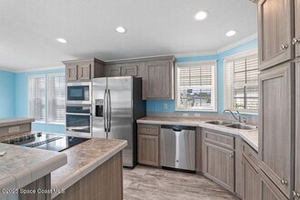 805 Beech Ct in Micco, FL - Building Photo - Building Photo