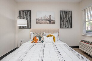 Vivo Living Forest Hills in Durham, NC - Building Photo