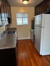 819 Palm Ave, Unit 3 in Redwood City, CA - Building Photo - Building Photo