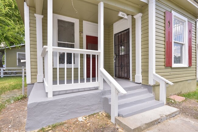 103 St John St in San Antonio, TX - Building Photo - Building Photo
