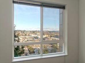 Varsity Treehouse in Seattle, WA - Building Photo - Interior Photo