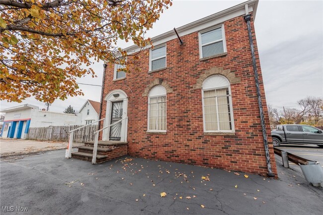 property at 5209 Memphis Ave
