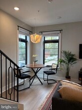 7521 Ridge Ave in Philadelphia, PA - Building Photo - Building Photo