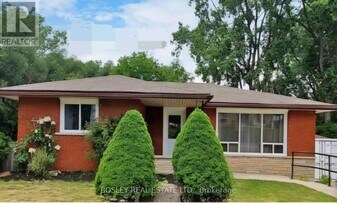 100 Fairway Rd N in Kitchener, ON - Building Photo