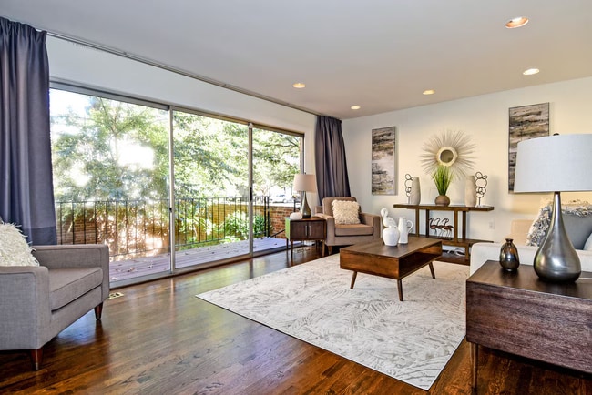 601 G St SW in Washington, DC - Building Photo - Building Photo