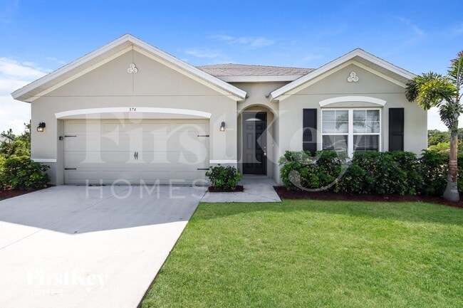 374 Sauders Rd SE in Palm Bay, FL - Building Photo - Building Photo