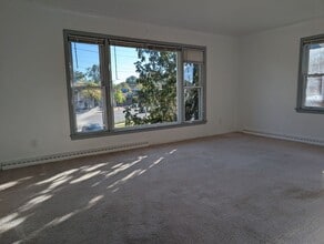 26631 Lakeshore Blvd in Euclid, OH - Building Photo - Building Photo