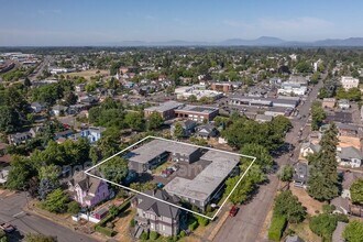 205 SE 6th Ave in Albany, OR - Building Photo - Building Photo