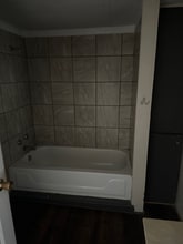 110 Bedrock Trail Rd in Waco, TX - Foto de edificio - Building Photo