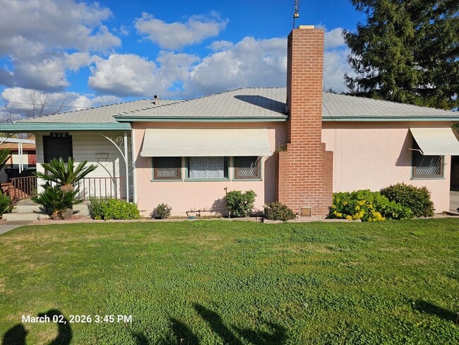 property at 620 N Beatrice Dr