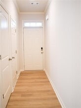 6686 Corryton St in Flowery Branch, GA - Building Photo - Building Photo