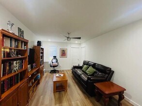 204 Deer Path Lp in Laredo, TX - Building Photo - Building Photo