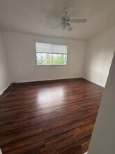 21300 NE 8th Ct in Miami, FL - Building Photo - Building Photo