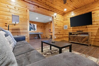 202 Oak Ledge Rd in Morganton, GA - Building Photo - Building Photo