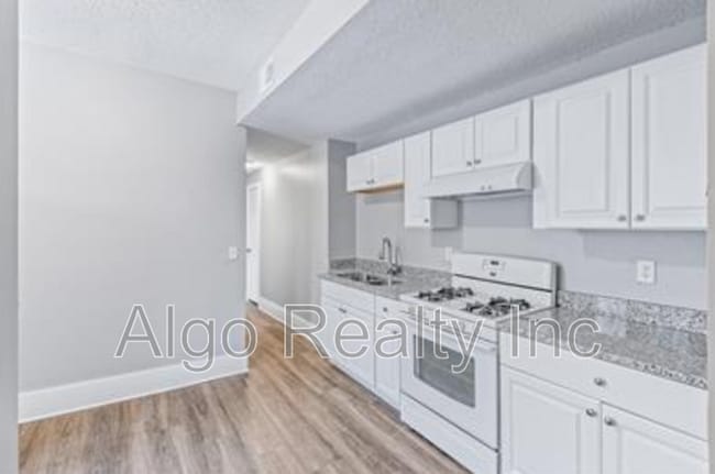 property at 1016 N Newton Ave