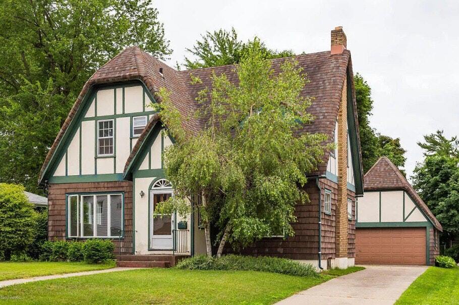 470 Eleanor St NE in Grand Rapids, MI - Building Photo