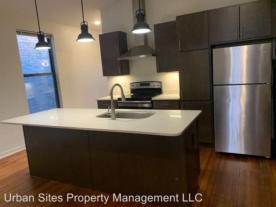 1207 Main St in Cincinnati, OH - Building Photo