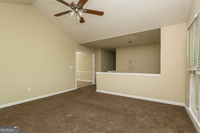 294 Oak Landing Cir in Douglasville, GA - Building Photo - Building Photo