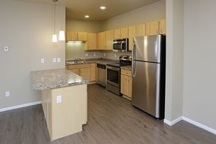 Stonemill Apartments in South Moorhead in Moorhead, MN - Building Photo