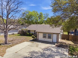 5722 Misty Glen in San Antonio, TX - Building Photo